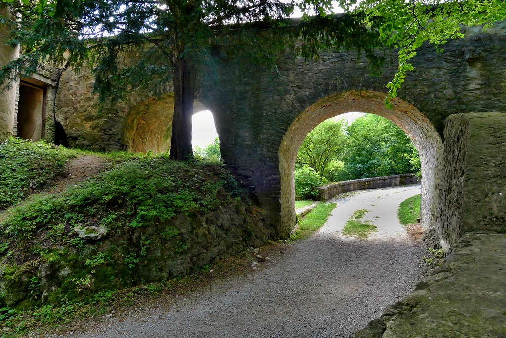 comp_Schloss Rabenstein (2).jpg