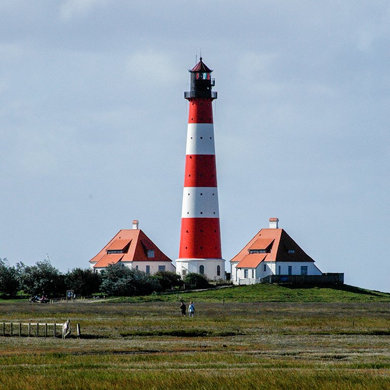 Westerhever Leuchtturm im Quadrat.jpg