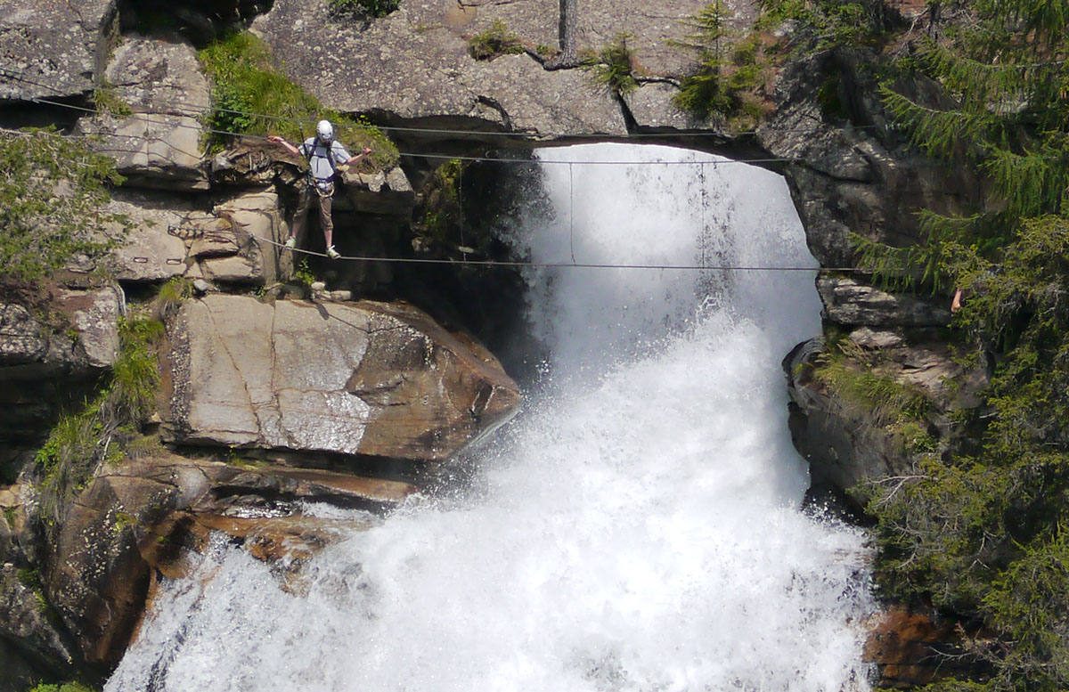 Stuibenfall 100 Prozent Crop.jpg