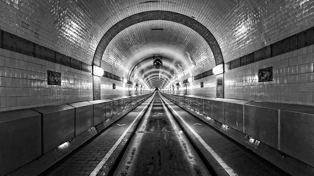 Elbtunnel.jpg
