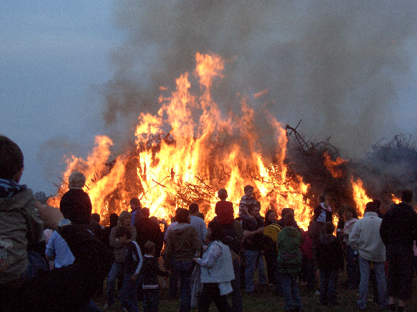 Osterfeuer.JPG