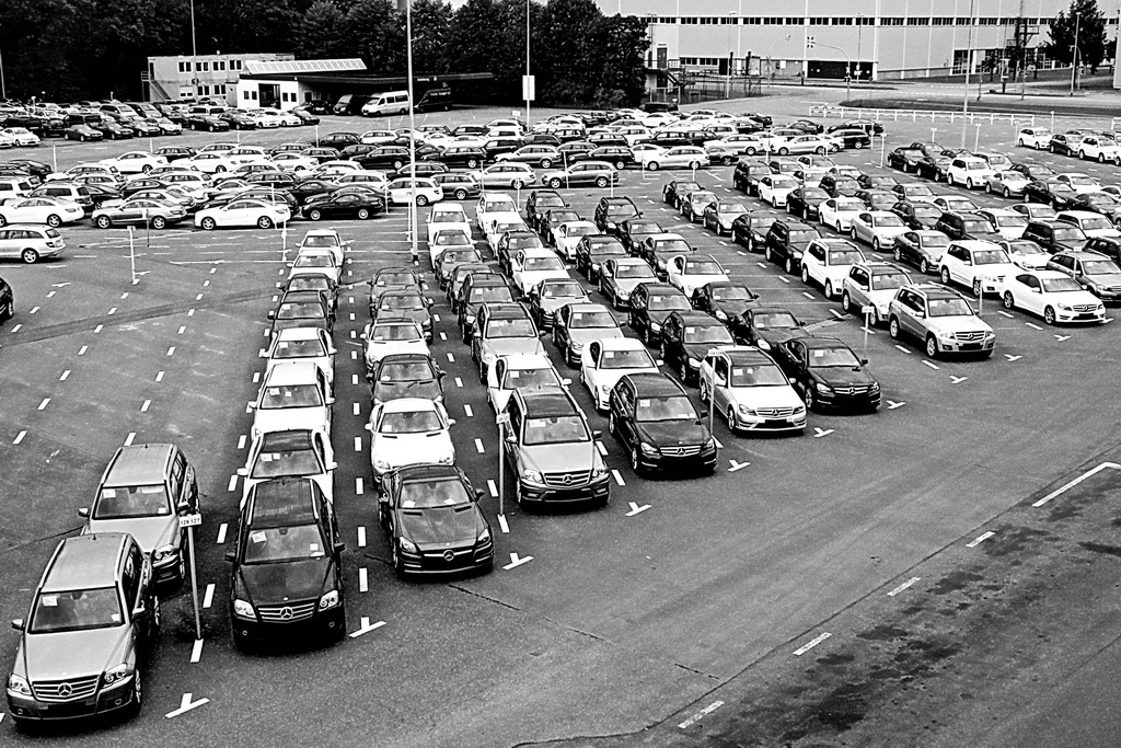 MB Parkplatz 2.JPG