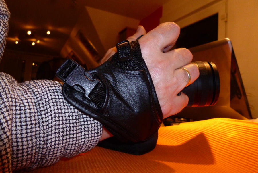 Handschlaufe GR3_6_20 Hand.jpg
