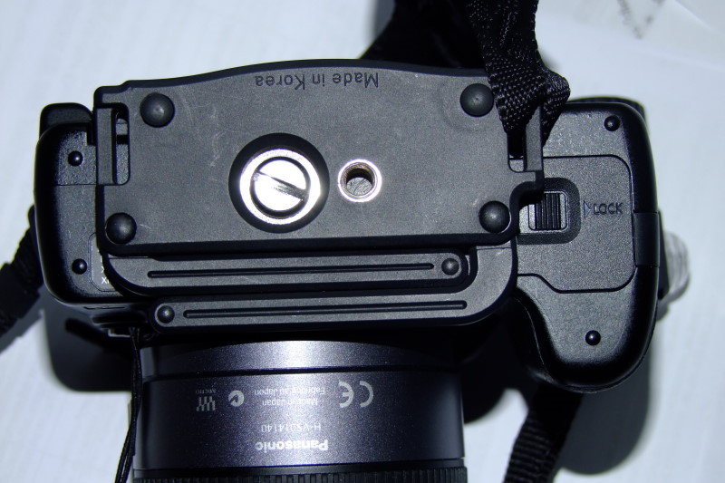 Handgriff_GR20_an_GH2.JPG