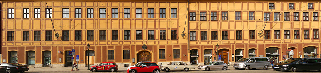 2 15 Fuggerhäuser in der Maximilianstr..jpg