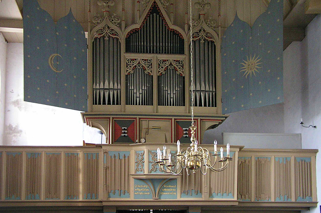 20.10 Greetsiel Älteste Orgel Norddeutschlands 1752 Rysum.jpg