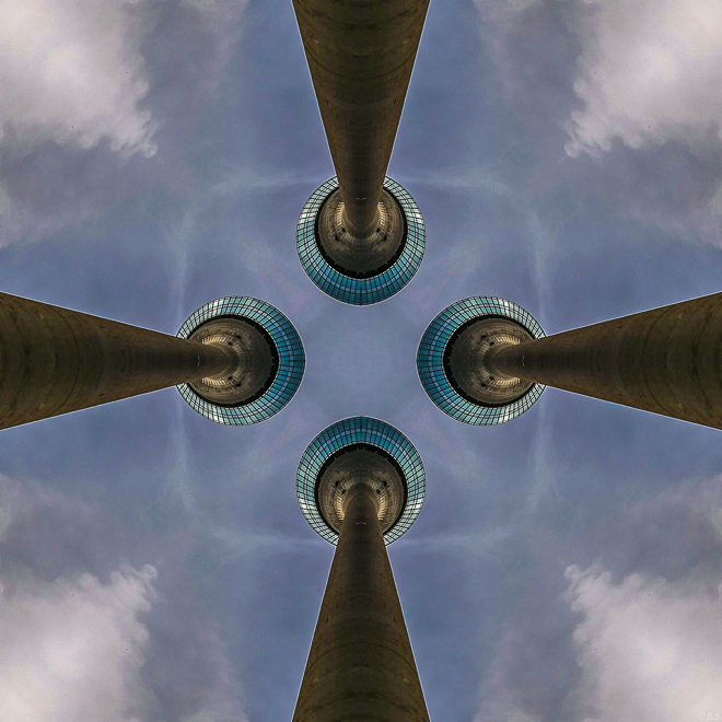 Rheinturm Düsseldorf.jpg