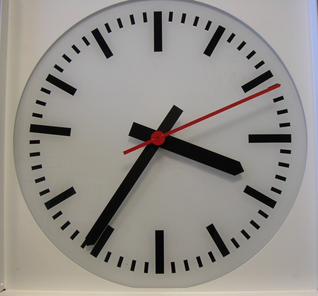 6-min-Uhr.jpg