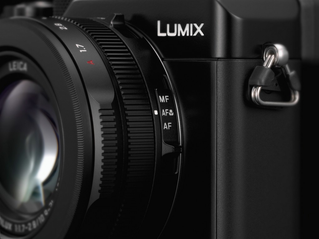 comp_031-FY2018-Panasonic-LUMIX LX100 II-produktbild-focus-switch.jpg