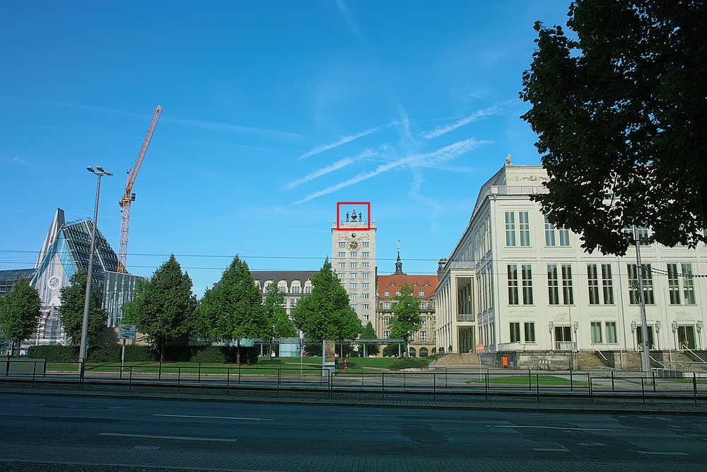 comp_B4a_SDIM0004_Forum.jpg