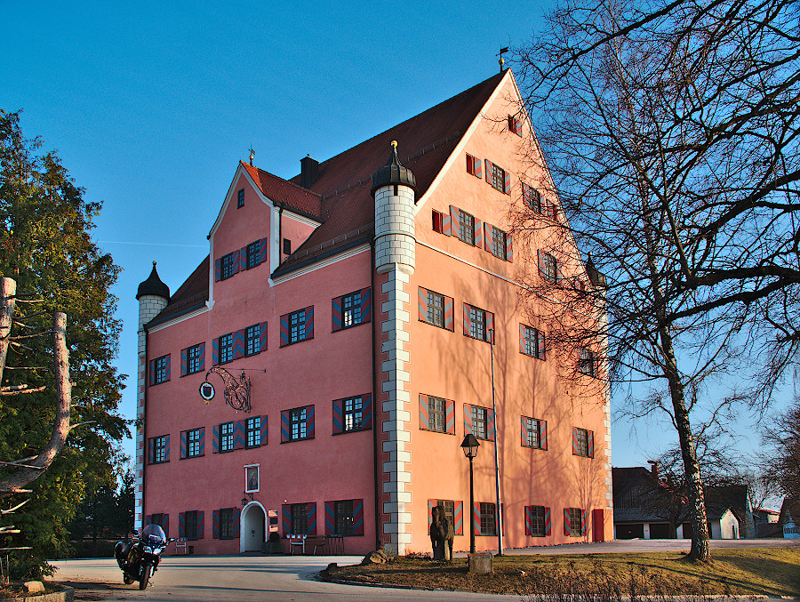 SchlossUnterthingau_900px.jpg