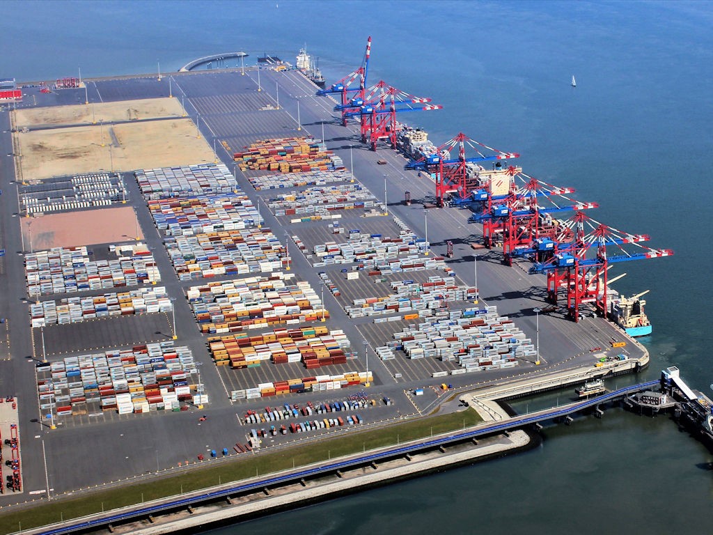 Jade Weser Port.JPG