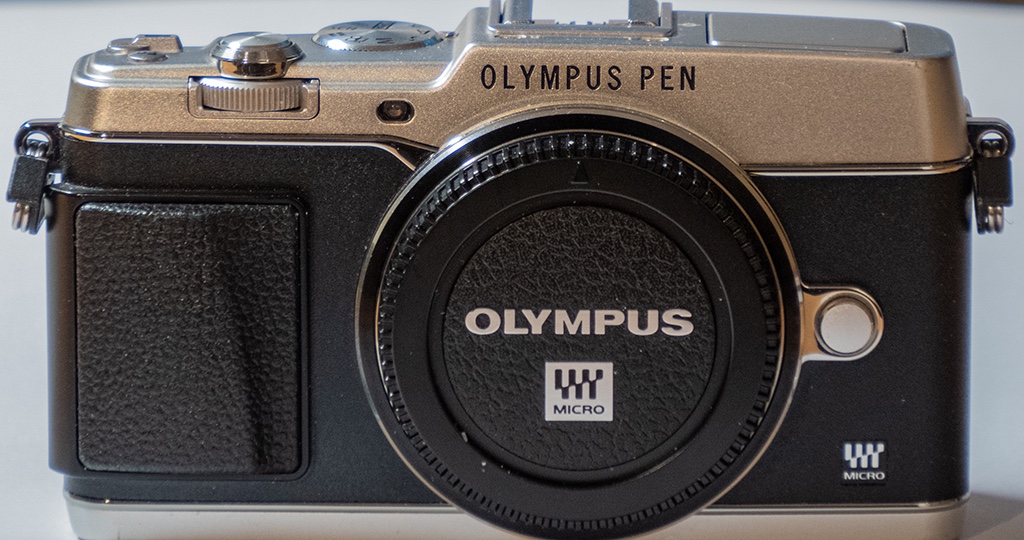 Oly E-P5 mini.jpg