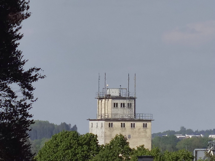 comp__1001084a Pentax.jpg