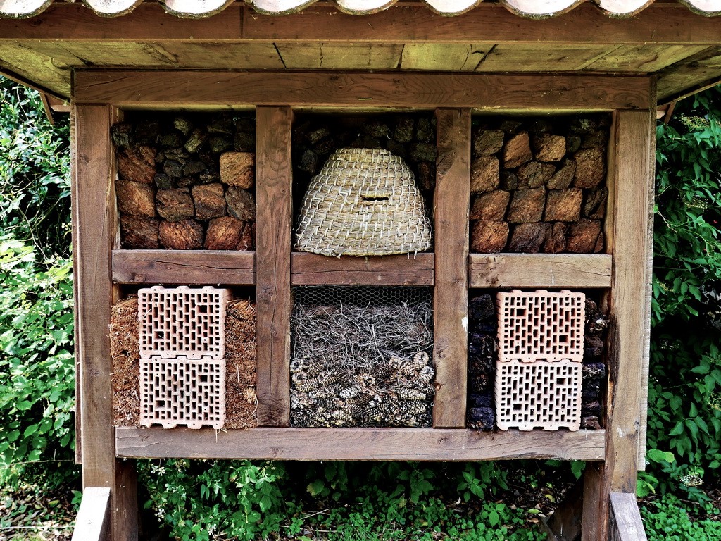 Bienenhotel.JPG