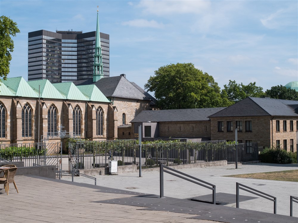 burgplatz in Essen.jpg