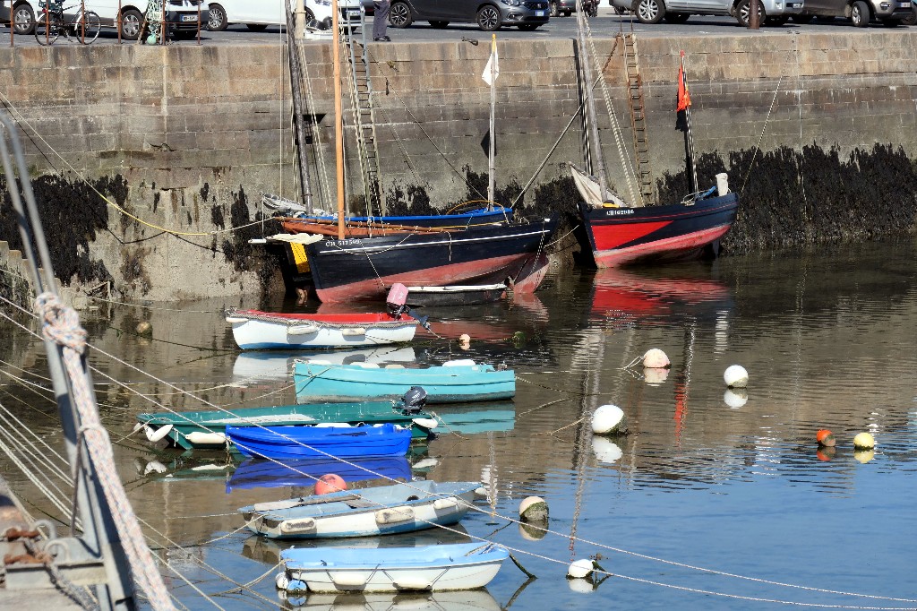 Barfleur 2 Schiffe bei Eppe.jpg