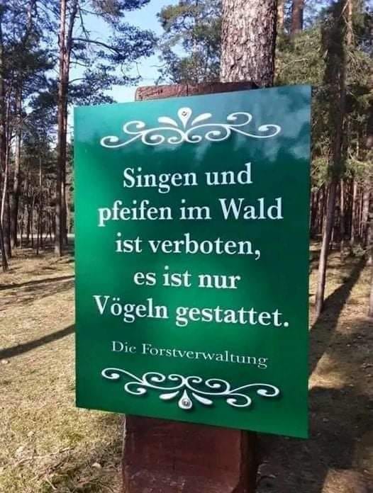 Schild im Wald.jpg