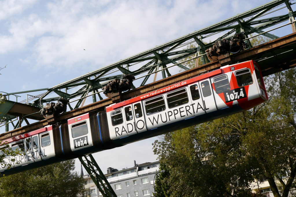 Schwebebahn_Rosenau_04a.jpg
