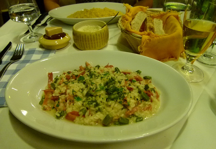 Dinner1.jpg