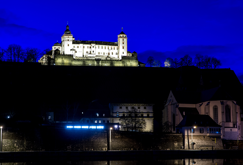 Festung Marienberg u. St. Burkard 1024.jpg