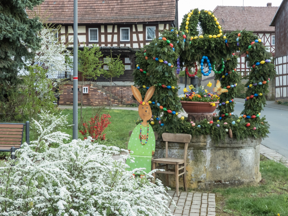 Osterbrunnen-1.jpg