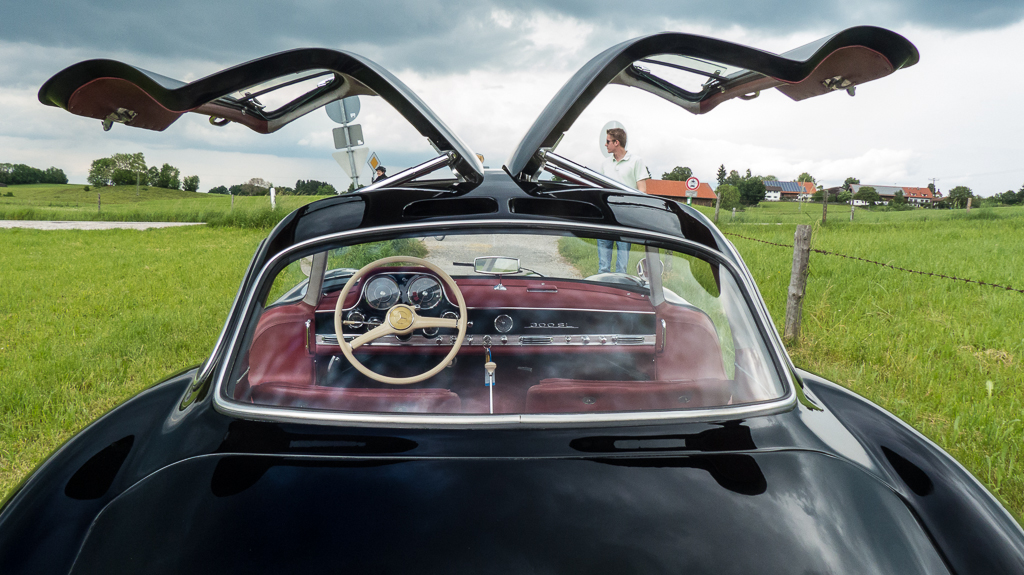 Mercedes 300 SL 3.jpg