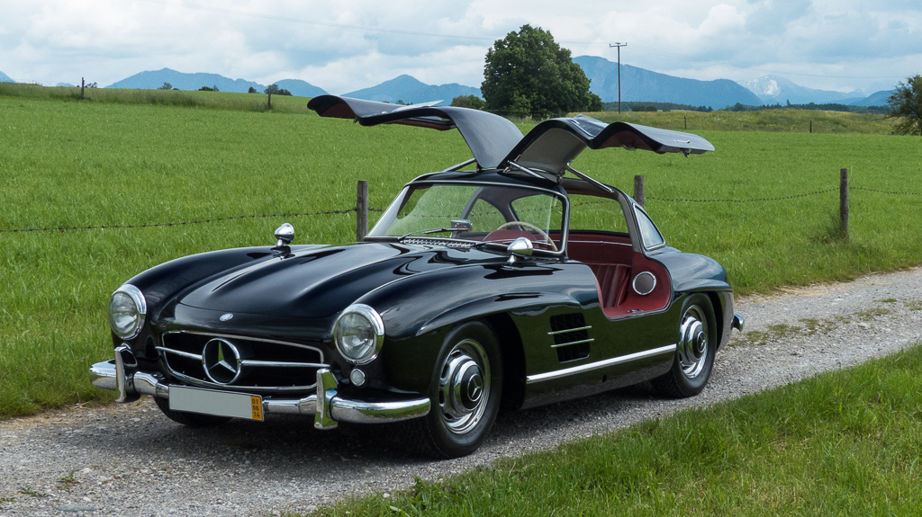 Mercedes 300 SL 4.jpg