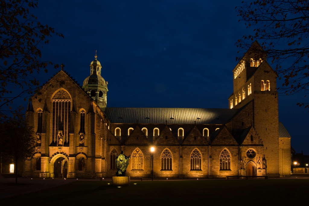 Dom Blue Hour.jpg