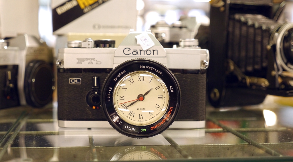 Canon-Uhr.jpg