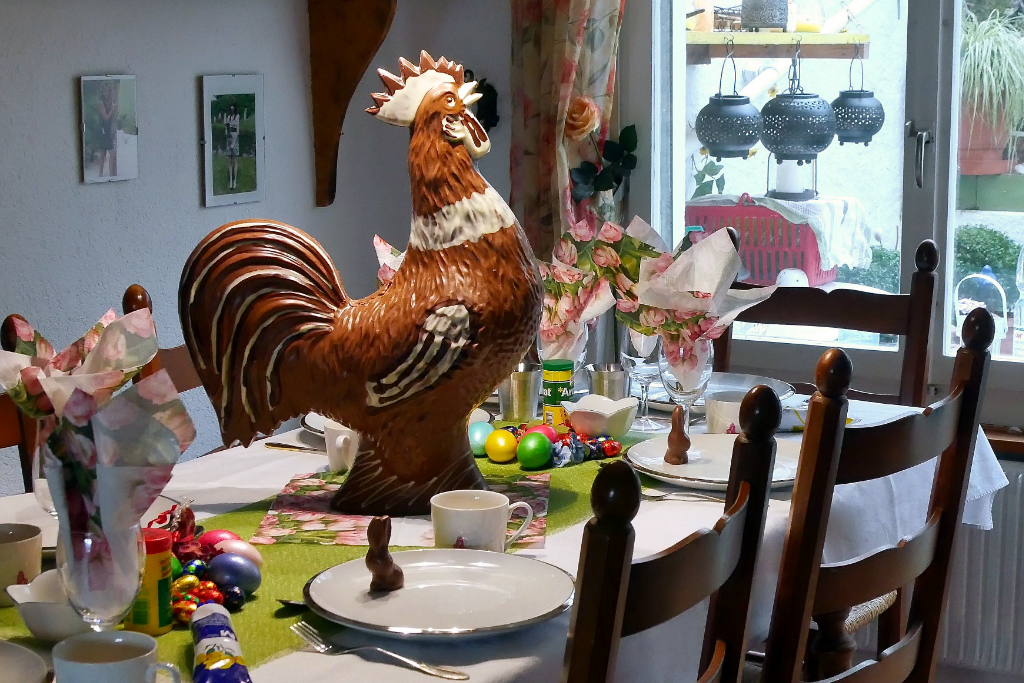 der stolze Ostergockel P1130091.jpg